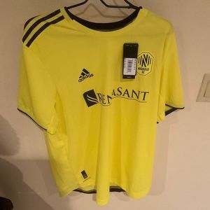 Adidas Yellow Soccer XL Nashville Sc.